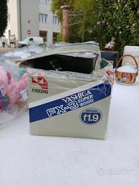 macchina fotografica  yashica