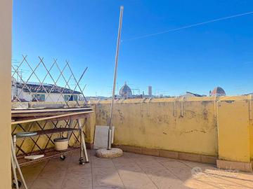 Attico / Mansarda di 50 m² con 2 locali a Firenze