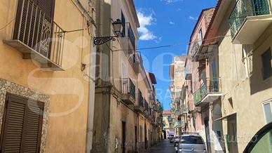 Stabile/Palazzo Aversa [Cod. rif 3320837VRG]