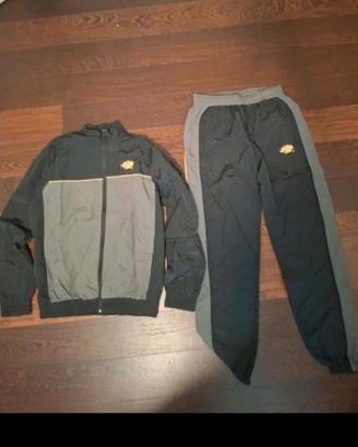 Tracksuit Syna wrld