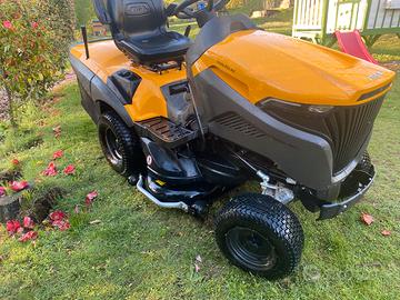 Trattorino rasaerba stiga Estate 9102WX 4WD