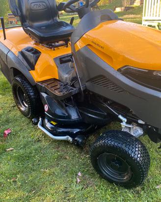 Trattorino rasaerba stiga Estate 9102WX 4WD