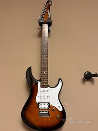 CHITARRA ELETTRICA YAMAHA PACIFICA 212