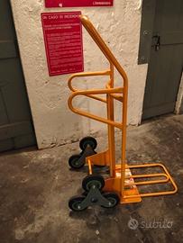 Carrello saliscale 