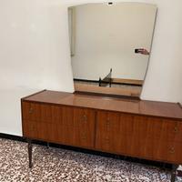 Cassettiera e strutture letto matrimoniale