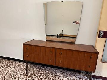 Cassettiera e strutture letto matrimoniale