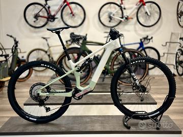 E-Bike Leggera Focus VAM2 9.8 - 17.9kg Fazua 430wh