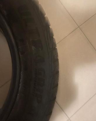 Gomme da Neve Good Year 205/60R16 - 96H