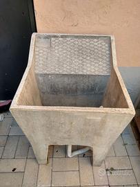 Lavatoio da esterno - Ritiro a Cerveteri
