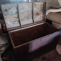Baule in legno da restaurare