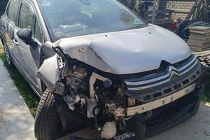 Citroen C3 anno 2018 km 92.000 benzina