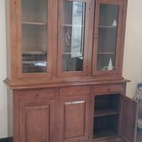 Credenza in arte povera con vetrina