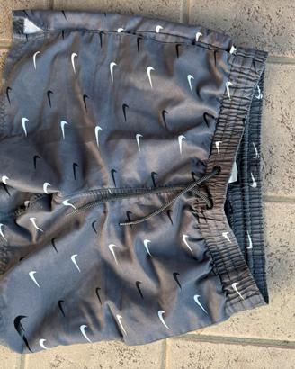 Costume da ragazzo dell Nike