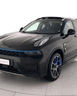 Lynk & Co 01 1.5 td phev auto