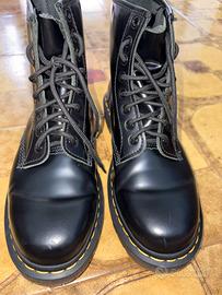 Dr. Martens Airwair 42 Unisex