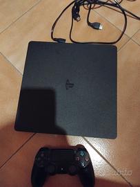 PS4 Slim 