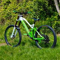 Mondraker downill