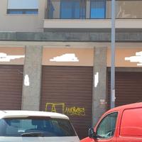 Negozio rifinito ben locato buon investimento