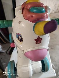 unicorno baby e pattino 