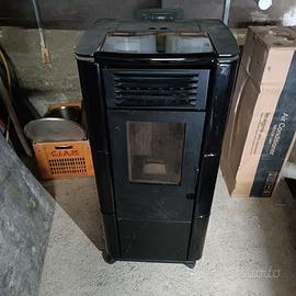 Stufa a pellet usata PREZZO TRATTABILE