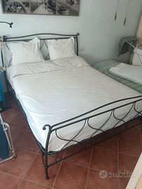 letto matrimoniale in ferro battuto