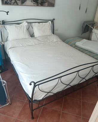letto matrimoniale in ferro battuto