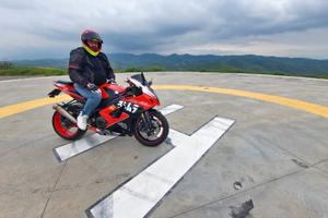 gsxr 1000 k8
