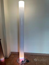 Lampada da terra STYLOS FLOS – Des. Castiglioni