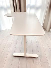 Scrivanie ufficio Ikea Bekant + mobile Galant