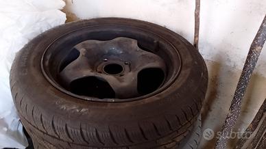Cerchi e gomme citroen C3