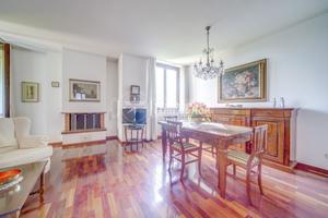 GALLARATE - RONCHI: TRILOCALE CON BOX DOPPIO