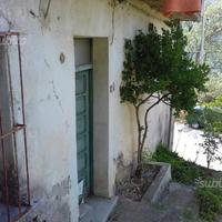 Casa da ristrutturare a roccadaspide (sa)