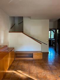 Dicomano villetta mq 170 oltre garage giardino