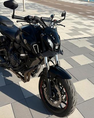 Yamaha mt-07 pure