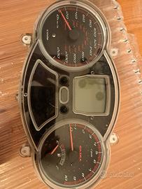 Strumentazione conta km Gilera Gp800 