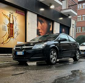 Opel astra gtc enjoy 2005