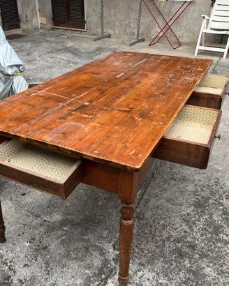 tavolo vecchio cucina tre cassetti