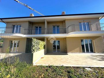 3 LOCALI A TORRI IN SABINA