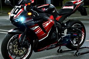 HONDA CBR 600 RR  2024
