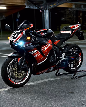 HONDA CBR 600 RR  2024