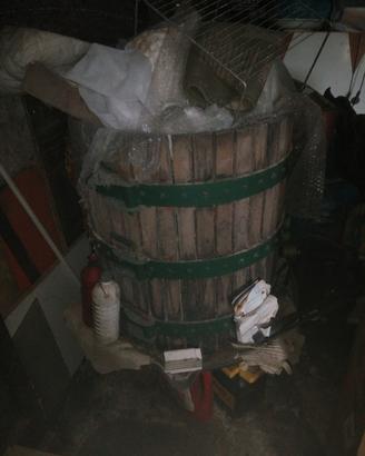 Torchio per vino con meccanismo 