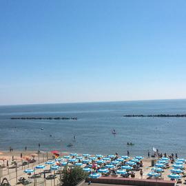 Mono VISTA MARE e POSTO AUTO a Scacchi