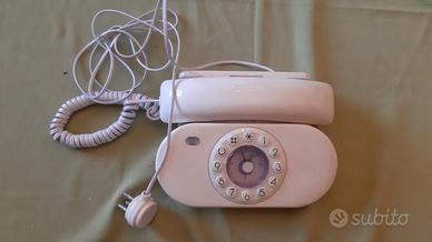 telefono con orologio