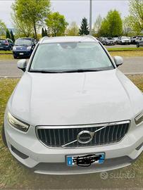 Splendida Volvo XC40