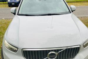 Splendida Volvo XC40