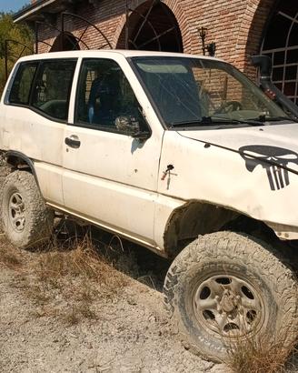 Nissan terrano