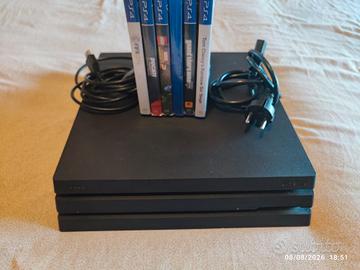 Ps4 pro 1TB ottimė condizioni +6 giochi