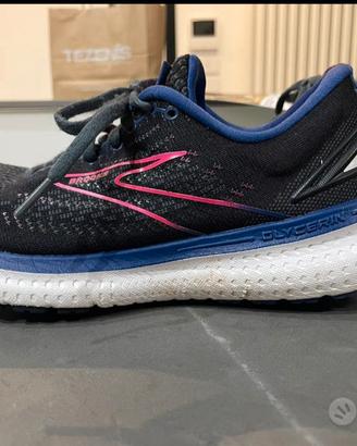 scarpe Brooks