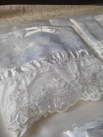 completo lenzuola  matrimoniali di raso nuove
