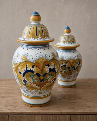 Coppia vasi potiche maiolica Deruta con coperchio